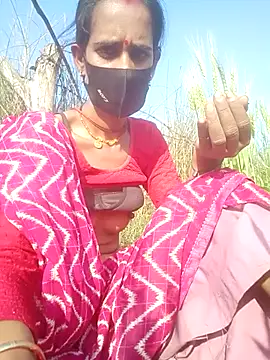 Snapshot of Mohni_Das chatting on February 6, 2026, 10:33 am Mohni Das online show from February 6, 2026, 10:33 am