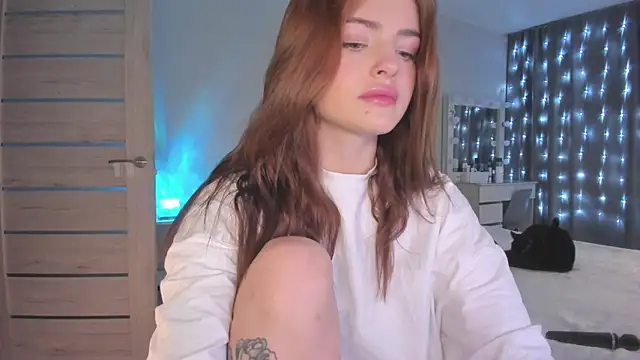 KylieStarrr online show from February 25, 2025, 3:20 am