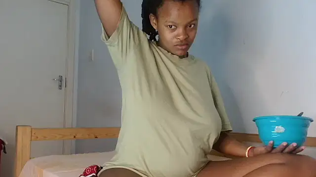 BlondQ2003 online show from October 3, 2025, 7:21 am