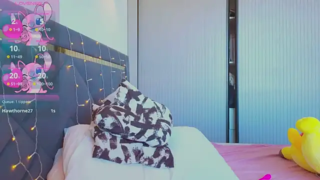 Mia Tin online show from March 18, 2025, 8:50 am