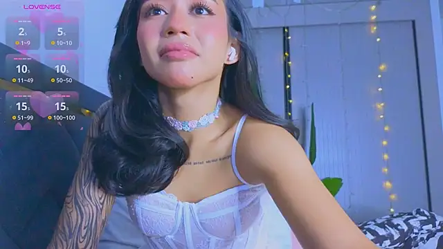 Mia Tin online show from January 14, 2026, 5:49 pm