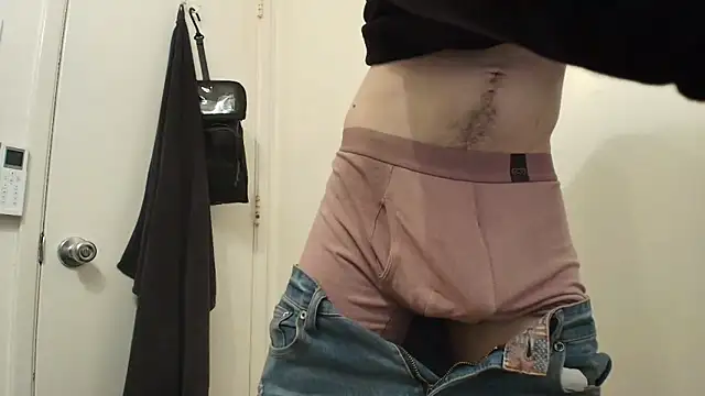 kingdennis6666 online show from September 26, 2025, 6:31 am