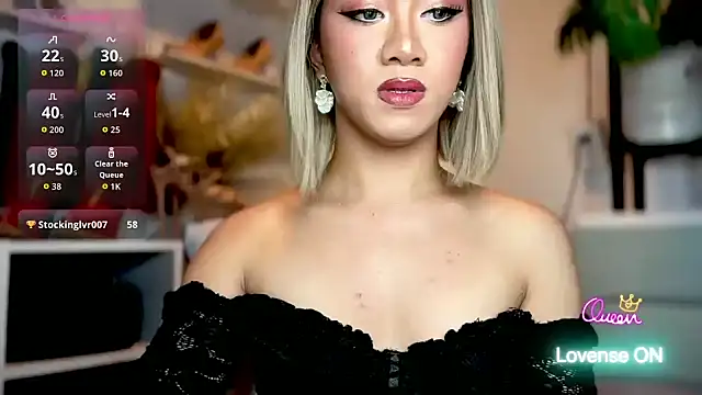 Local Hoelyx online show from April 22, 2026, 9:54 pm