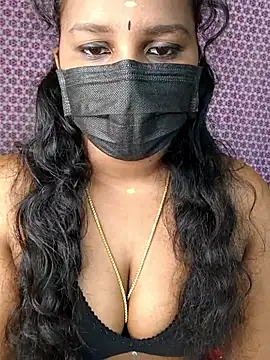 Snapshot of falooda288 chatting on March 27, 2026, 5:49 am falooda288 online show from March 27, 2026, 5:49 am