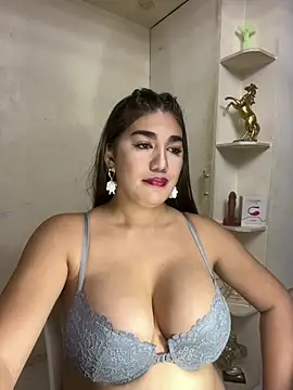 Snapshot of SexyFatHugeCock chatting on August 5, 2026, 4:34 pm SexyFatHugeCock online show from August 5, 2026, 4:34 pm