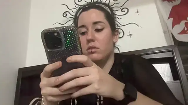 Snapshot of poppergirl69 chatting on September 12, 2025, 12:22 am poppergirl69 online show from September 12, 2025, 12:22 am