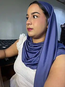 Snapshot of Maryam_yamal chatting on January 22, 2025, 8:28 pm Maryam yamal online show from January 22, 2025, 8:28 pm