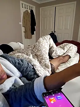 AmateurGuy23 online show from October 5, 2025, 6:42 pm