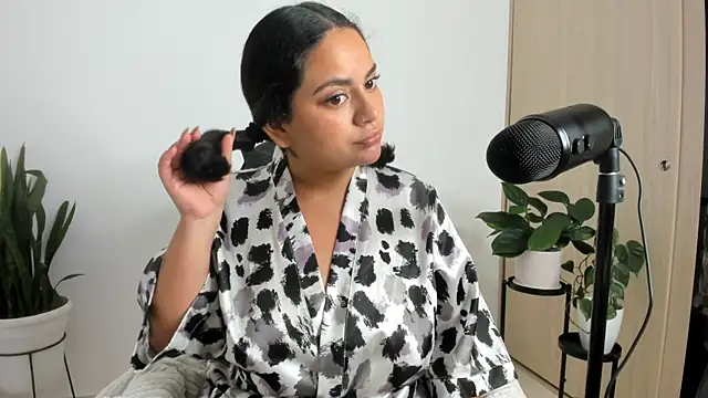 susy angel online show from January 12, 2026, 1:34 am