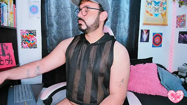 johnnyalx online show from March 13, 2025, 3:17 pm