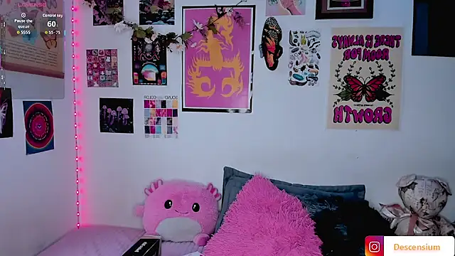 johnnyalx online show from November 12, 2025, 9:29 pm