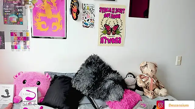 johnnyalx online show from November 7, 2025, 7:29 pm