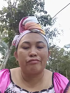 Snapshot of LalaiAsian chatting on March 22, 2026, 9:11 am LalaiAsian online show from March 22, 2026, 9:11 am