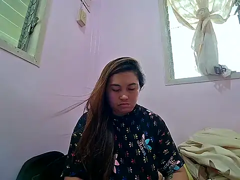 LalaiAsian online show from September 9, 2025, 2:21 am