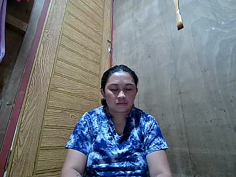 LalaiAsian online show from November 19, 2025, 3:45 pm