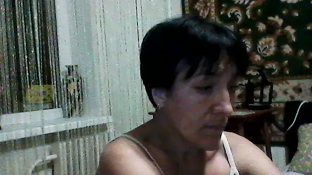 Snapshot of SunnyAmorre chatting on July 12, 2026, 10:43 pm SunnyAmorre online show from July 12, 2026, 10:43 pm
