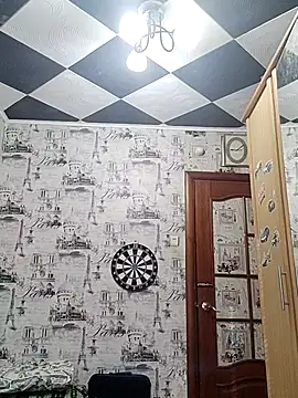 Rini333 online show from December 1, 2025, 9:54 am