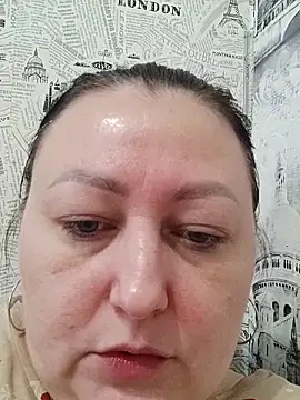 Rini333 online show from February 9, 2026, 9:40 am