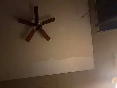 jck1m0t online show from March 4, 2025, 11:43 pm