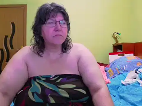 HugeTits online show from January 21, 2025, 6:22 am