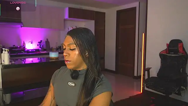 AmberRaus online show from September 14, 2025, 4:57 am