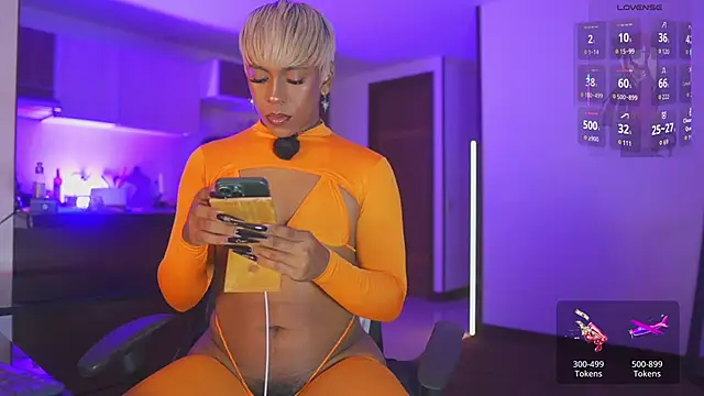 AmberRaus online show from November 27, 2025, 4:24 am