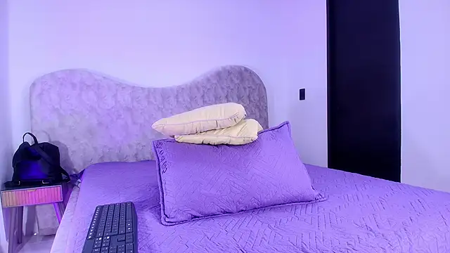 shelsyloreds online show from January 8, 2026, 12:00 pm