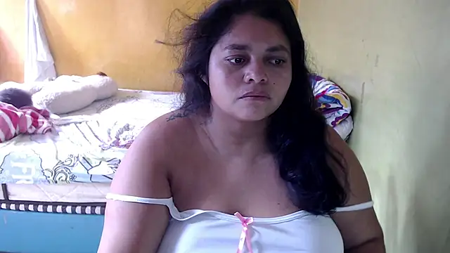 yulieth bbw online show from July 18, 2026, 1:09 pm