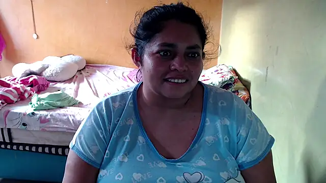 yulieth bbw online show from July 14, 2026, 11:38 am