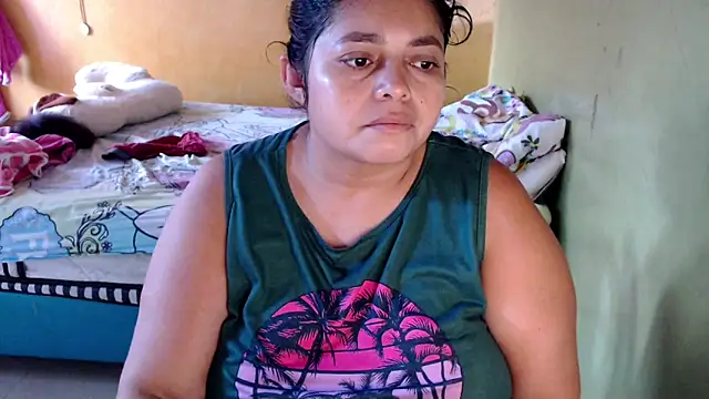 Snapshot of yulieth_bbw chatting on June 20, 2026, 11:04 am yulieth bbw online show from June 20, 2026, 11:04 am