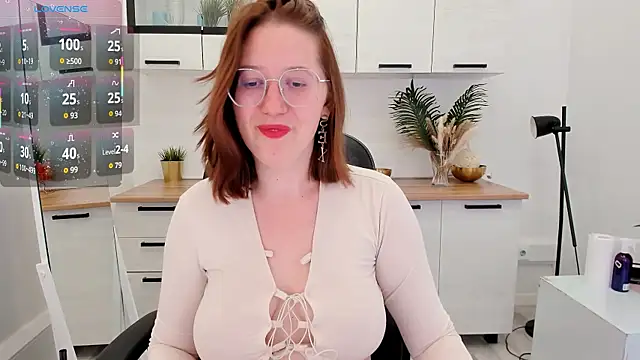 Charmy Gracy online show from May 30, 2026, 12:22 pm