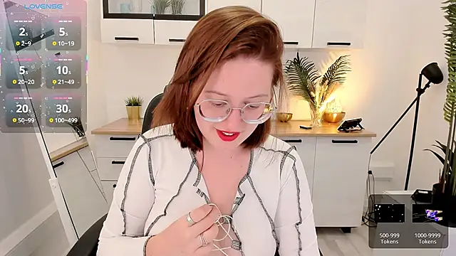 Charmy Gracy online show from May 15, 2026, 12:25 pm