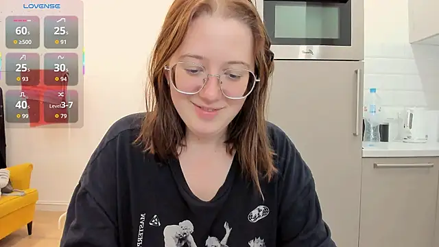 Charmy Gracy online show from July 26, 2026, 11:17 am