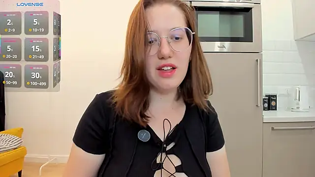 Charmy Gracy online show from July 17, 2026, 11:07 am
