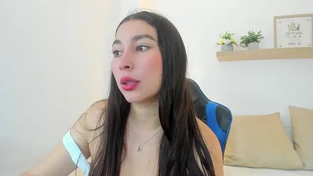 Snapshot of bella_99_ chatting on June 12, 2026, 11:52 am bella 99 online show from June 12, 2026, 11:52 am