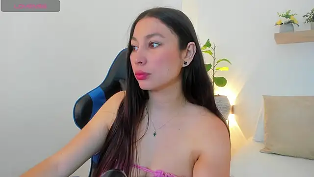 Snapshot of bella_99_ chatting on July 16, 2026, 12:02 pm bella 99 online show from July 16, 2026, 12:02 pm
