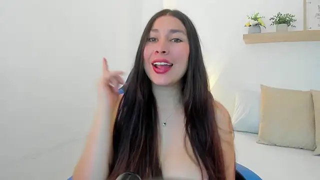 Snapshot of bella_99_ chatting on July 18, 2026, 12:14 pm bella 99 online show from July 18, 2026, 12:14 pm