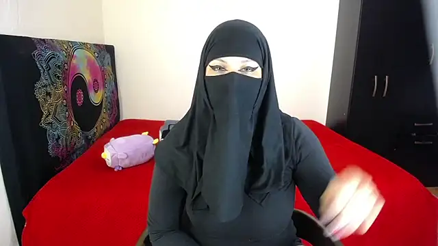 Snapshot of evelyn__salah chatting on March 16, 2026, 1:24 am evelyn salah online show from March 16, 2026, 1:24 am