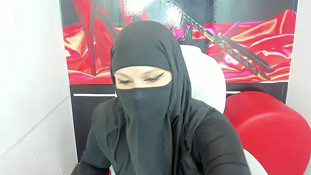 evelyn  salah online show from January 8, 2026, 10:05 pm