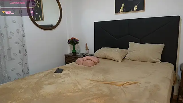 adellle online show from January 9, 2026, 10:22 am