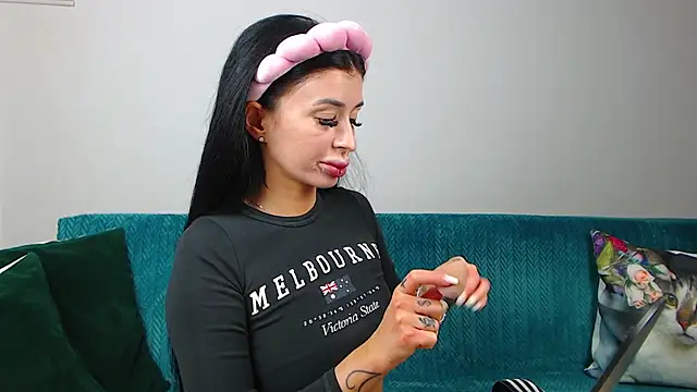 SaraDaisy online show from February 7, 2026, 5:54 pm