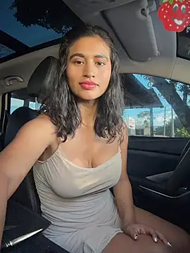 Snapshot of sexi_noemi chatting on August 4, 2026, 1:26 pm sexi noemi online show from August 4, 2026, 1:26 pm