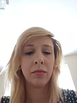 AmethystFoxx online show from June 10, 2026, 6:09 pm