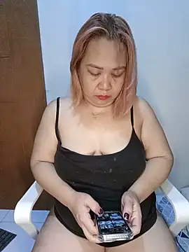 Snapshot of Sweet_asian_kylie chatting on May 20, 2026, 8:17 pm Sweet asian kylie online show from May 20, 2026, 8:17 pm