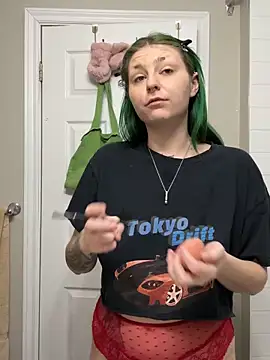 itsbabydashh online show from March 18, 2026, 1:02 pm