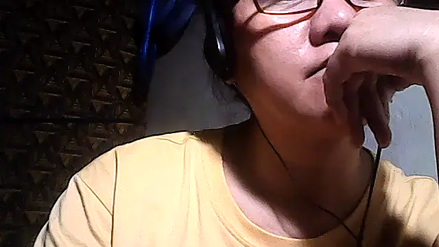 sweetsosie18 online show from March 14, 2026, 5:57 am