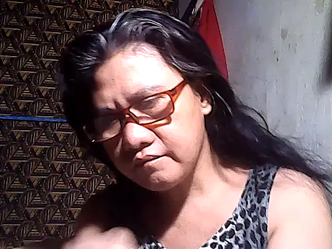 sweetsosie18 online show from June 6, 2026, 4:01 pm