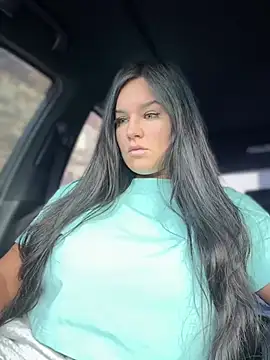 Niki li online show from February 4, 2025, 3:54 am