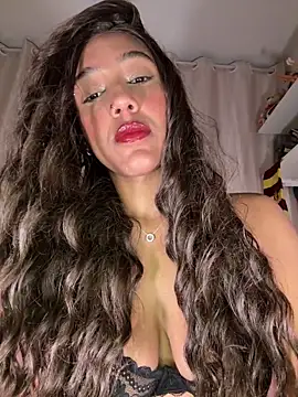 Kaiisa  online show from February 10, 2026, 12:53 am