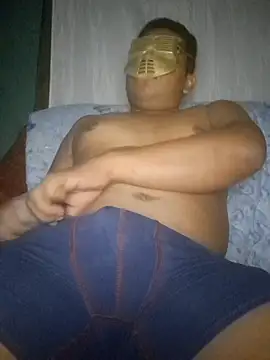 Efrain2090 online show from September 19, 2025, 6:06 am